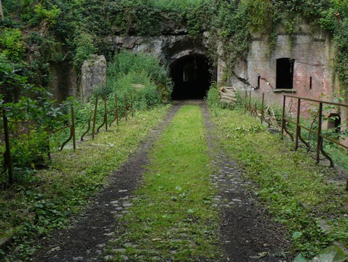 Toegangspoort Fort Steendorp - Uit in Vlaanderen